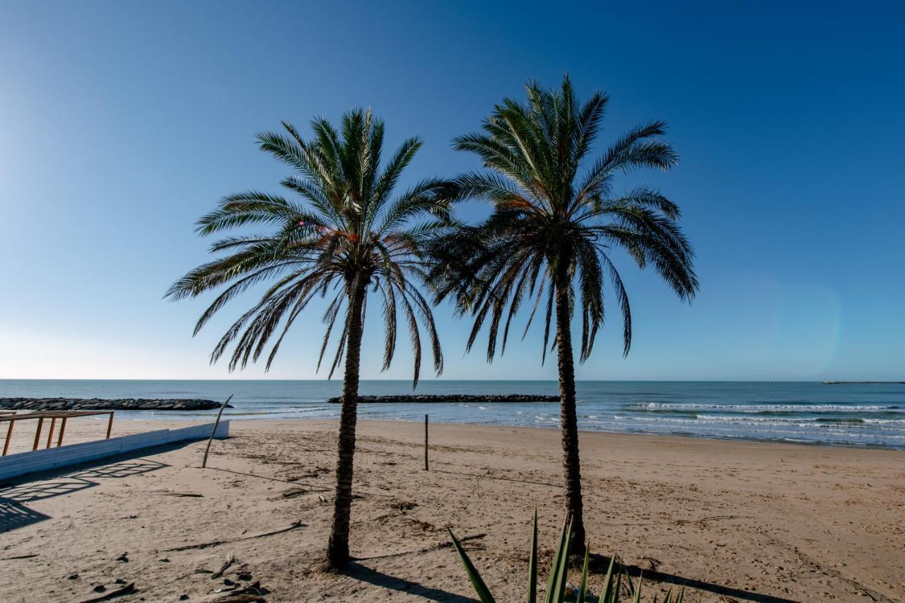 Case Vacanze Giulio Verne Marina di Ragusa Exteriör bild